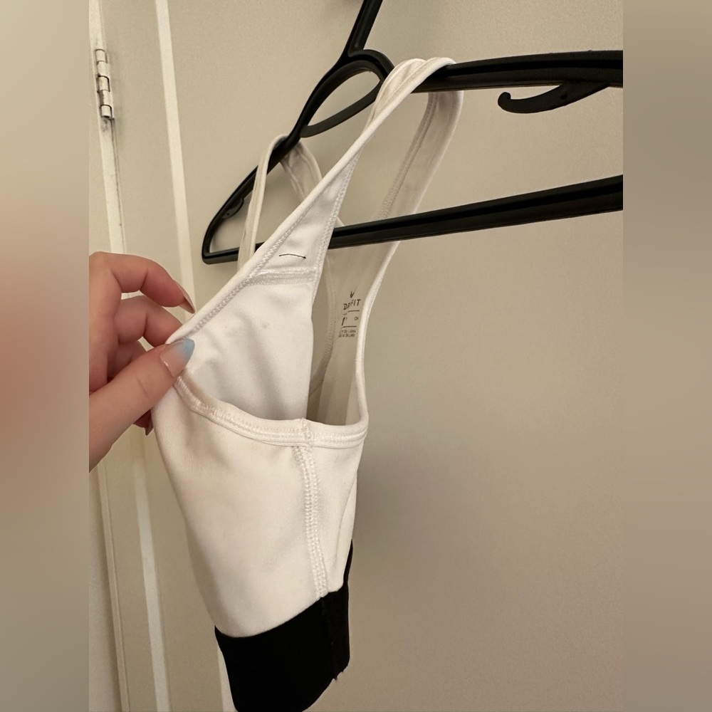 Nike Sports Bra - Picture 5 of 8